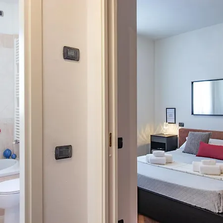 Apartman Fronte Mura Parking Free Wi- Fi Free Ac