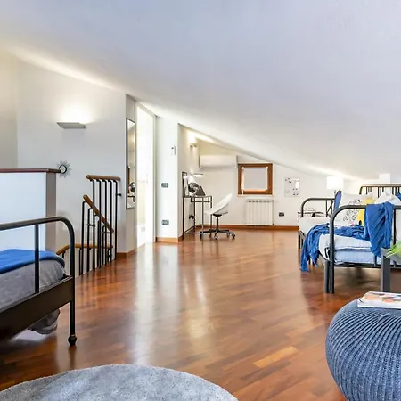 Apartman Fronte Mura Parking Free Wi- Fi Free Ac